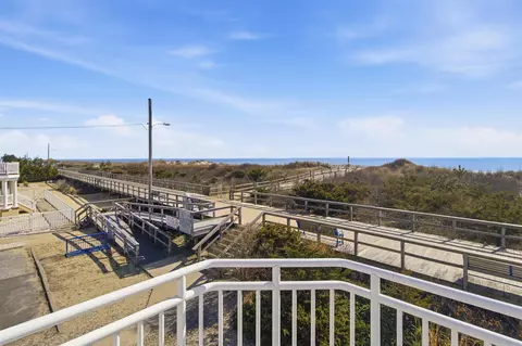 View/Area - 92 E 23rd St, Avalon, NJ 08202 photo 3 of 8