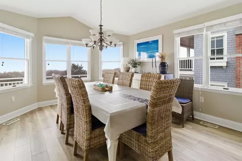 Dining - 92 E 23rd St, Avalon, NJ 08202 photo 1 of 2