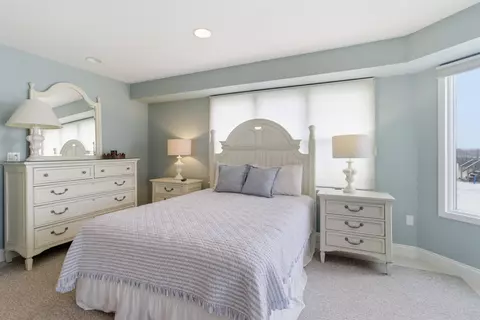 Bedroom - 92 E 23rd St, Avalon, NJ 08202 photo 3 of 8