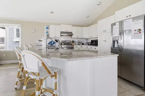 Kitchen - 92 E 23rd St, Avalon, NJ 08202 photo 3 of 4