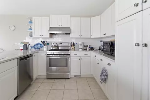 Kitchen - 92 E 23rd St, Avalon, NJ 08202 photo 2 of 4