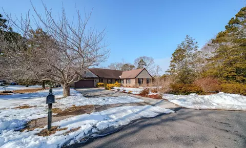 22 Red Clover Dr, Marmora, NJ 08223