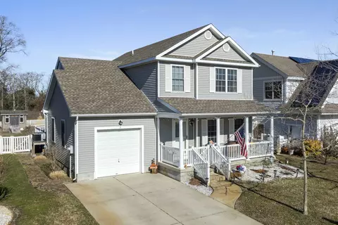 7 N 6th St, Del Haven, NJ 08251