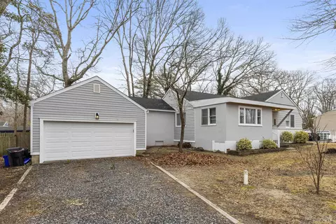 955 Carol St, Erma, NJ 08204