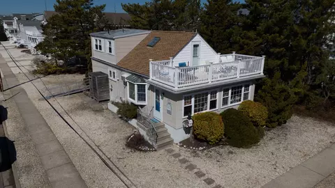4040 Dune Dr, Avalon, NJ 08202