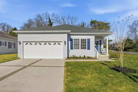 1 Wynndemere Ct, Cape May Court House, NJ 08210