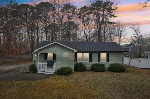 33 Stagecoach Rd, Cape May Court House, NJ 08210