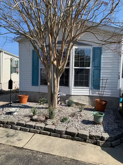 739 Meadowview Ln, Erma, NJ 08204