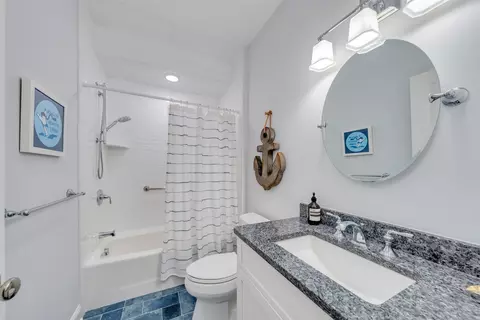 Bath - 174 17th St, Avalon, NJ 08202 photo 9 of 9