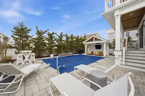 Exterior - 174 17th St, Avalon, NJ 08202 photo 9 of 9