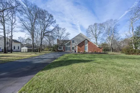 7 Somers Ave, Ocean View, NJ 08230