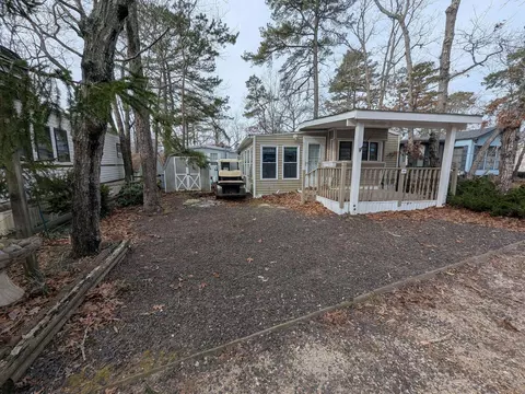561 Corson Tavern #R14, Ocean View, NJ 08230