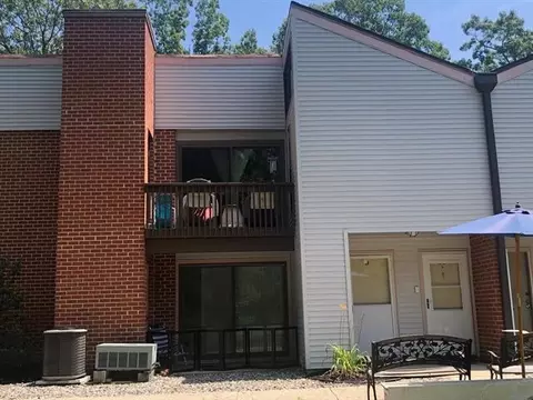 27 Siegtown Rd #8G, Cape May Court House, NJ 08210