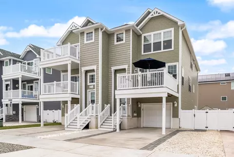 126 Anglesea Dr #RIGHT SIDE, North Wildwood, NJ 08260