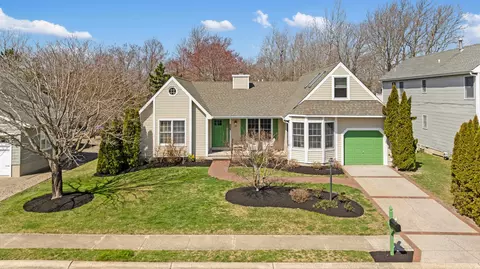 10 Newport Dr, Cape May, NJ 08204