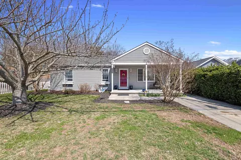 913 Main St, Erma, NJ 08204