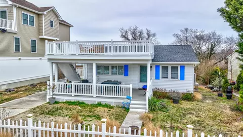 4 Delaware Ave, Villas, NJ 08251