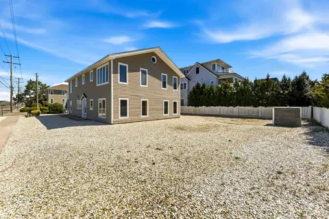 Exterior - 6709 Dune Dr, Avalon, NJ 08202 photo 1 of 5