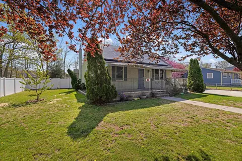 161 Briarwood Dr, Erma, NJ 08204