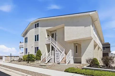 7010 Park Blvd #D UPSTAIRS, Wildwood Crest, NJ 08260