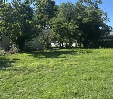 235 E Delaware Pkwy, Villas, NJ 08251