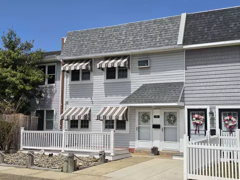 121 Seaview Ct, North Wildwood, NJ 08260