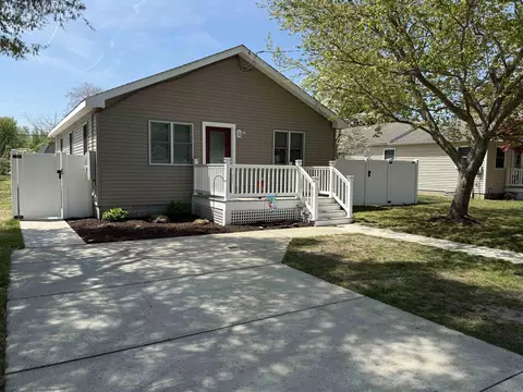 128 Texas Ave, Villas, NJ 08251