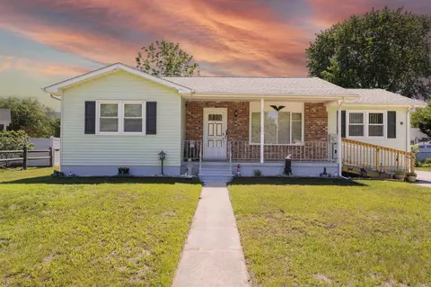 1 Carriage Ln, Erma, NJ 08204