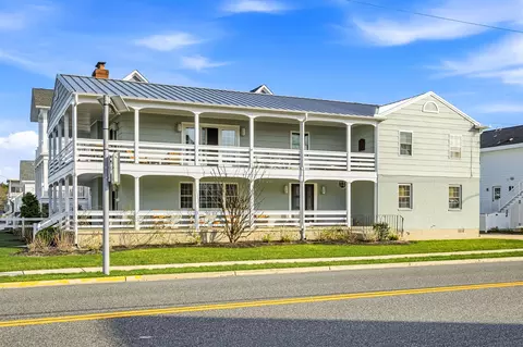 298 50th St, Avalon, NJ 08202