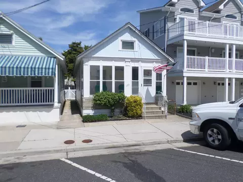 123 E Leaming Ave, Wildwood, NJ 08260