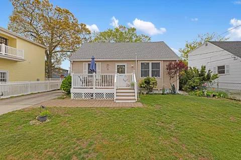 204 Frances Ave, Villas, NJ 08251