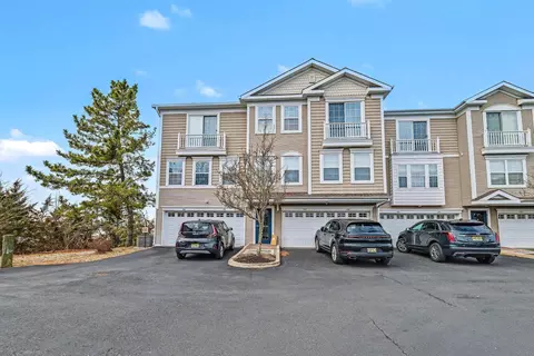 35 Bayside Dr #35, Somers Point, NJ 08244