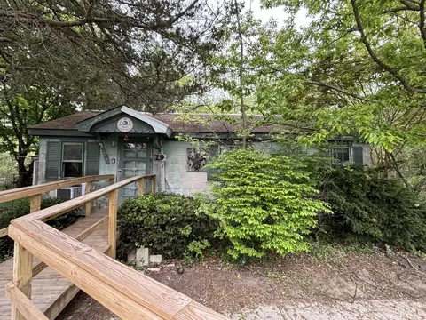 19 Maple St, Cape May Court House, NJ 08210