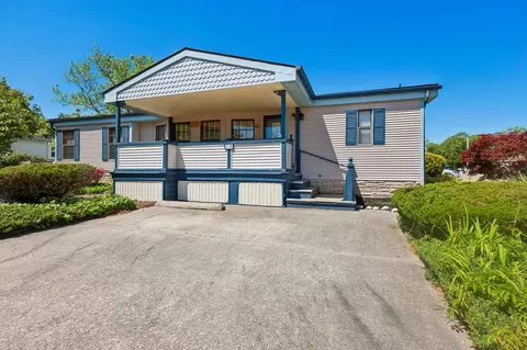 12 Breakwater Pl, North Cape May, NJ 08204