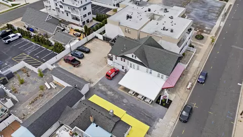 View/Area - 2108 Dune Dr, Avalon, NJ 08202 photo 3 of 23