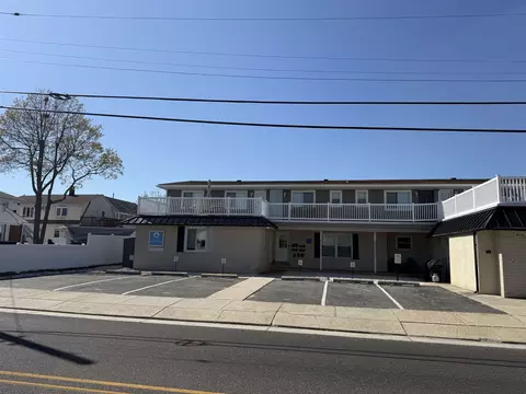 5400 Pacific Ave #102, Wildwood Crest, NJ 08260