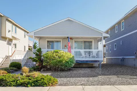733 21st St, Avalon, NJ 08202