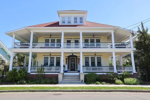 109 E Aster Rd #101, Wildwood Crest, NJ 08260