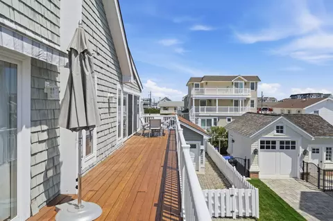 Exterior - 281 69th St, Avalon, NJ 08202 photo 6 of 10