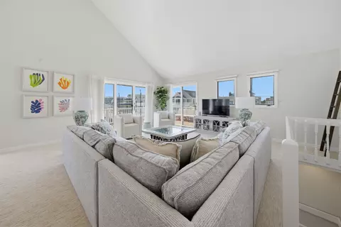 Living - 281 69th St, Avalon, NJ 08202 photo 4 of 8
