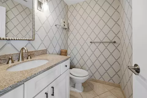 Bath - 281 69th St, Avalon, NJ 08202 photo 3 of 5