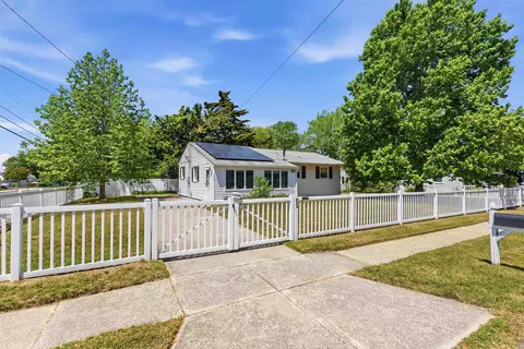 406 Leaming Ave, North Cape May, NJ 08204