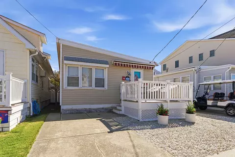 219 W 10th Ave, North Wildwood, NJ 08260