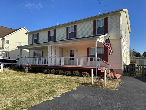 408 N 7th St, Rio Grande, NJ 08242