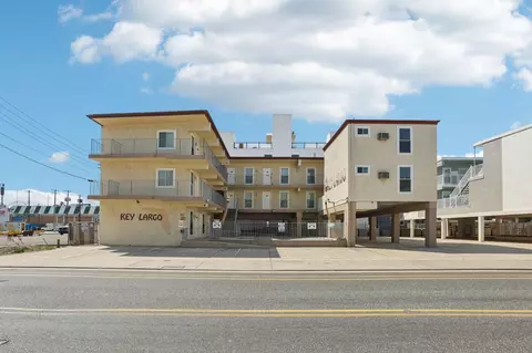 320 E Wildwood Ave #304, Wildwood, NJ 08260
