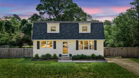 17 Siskin Ln, Dennis, NJ 08210