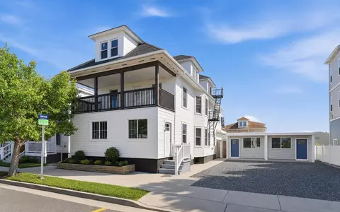 233 E Juniper Ave #8, Wildwood, NJ 08260