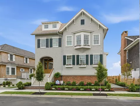 335 104th St, Stone Harbor, NJ 08247