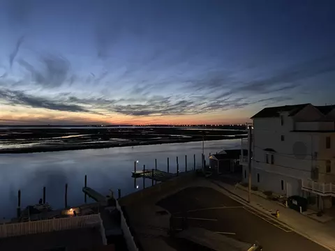 222 W 3rd Ave #301, North Wildwood, NJ 08260