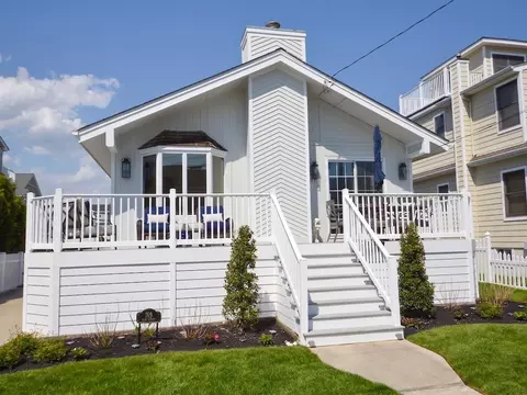 189 11th St, Avalon, NJ 08202